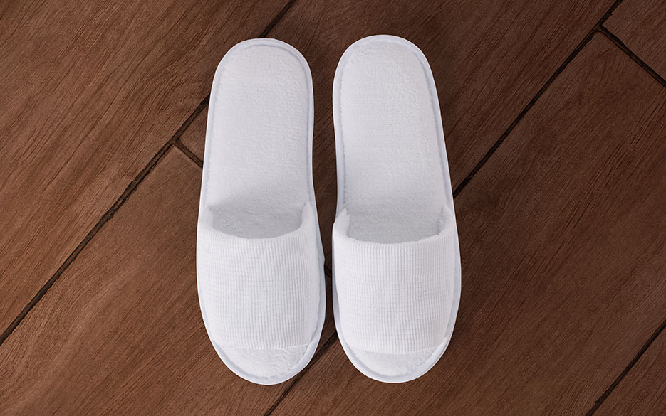 Vdara Textured Slippers